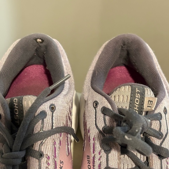 Brooks Ghost 13 Running Shoes Womens Size 7.5 Gray Pink Comfort Cushion Sneakers - Picture 9 of 12